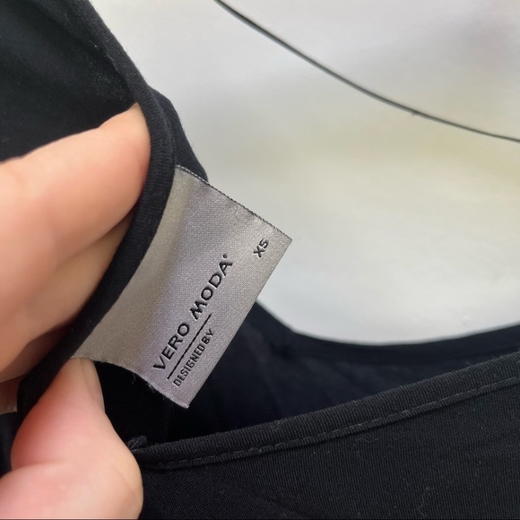 Vero Moda Black V Neck Dress - Picture 8 of 9